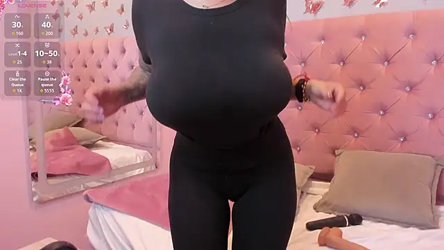 Gabby santos  online show from March 3, 2026, 1:29 pm