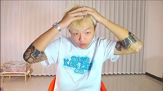 Chocolates-001 online show from April 10, 2026, 11:50 am