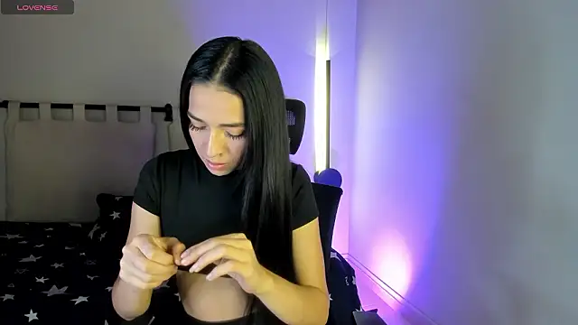 ella  olmos online show from March 20, 2026, 2:18 pm