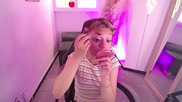 Snapshot of melodyy_as chatting on February 16, 2026, 1:10 pm melodyy as online show from February 16, 2026, 1:10 pm