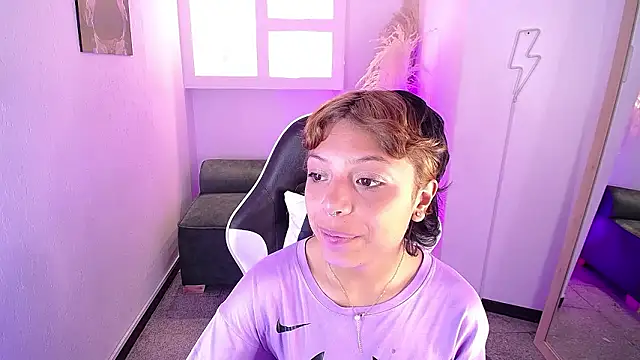 Snapshot of melodyy_as chatting on February 4, 2026, 1:06 pm melodyy as online show from February 4, 2026, 1:06 pm