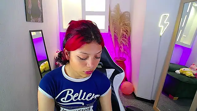 Snapshot of melodyy_as chatting on May 25, 2026, 1:32 pm melodyy as online show from May 25, 2026, 1:32 pm