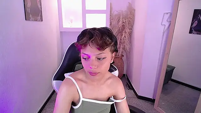 Snapshot of melodyy_as chatting on January 15, 2026, 12:41 pm melodyy as online show from January 15, 2026, 12:41 pm