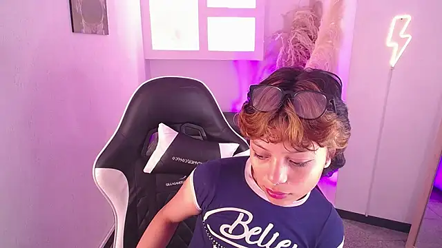 Snapshot of melodyy_as chatting on February 28, 2026, 12:38 pm melodyy as online show from February 28, 2026, 12:38 pm