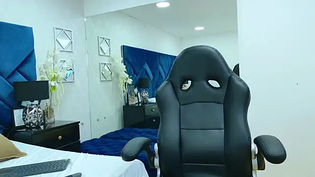 Snapshot of AshleyGingerr chatting on February 24, 2026, 8:31 pm AshleyGingerr online show from February 24, 2026, 8:31 pm