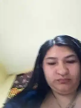 Snapshot of LauraHorny69 chatting on April 15, 2026, 2:43 pm LauraHorny69 online show from April 15, 2026, 2:43 pm