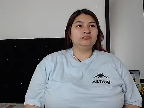 LauraHorny69 online show from February 8, 2026, 1:31 pm