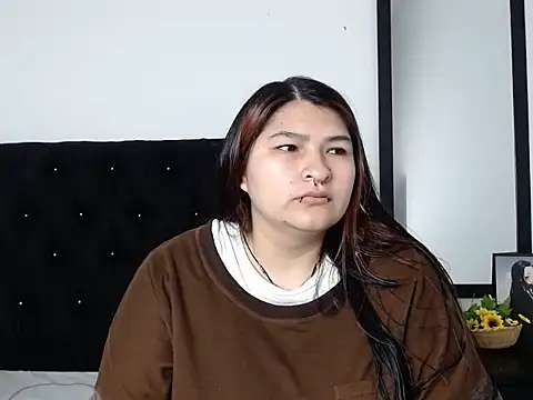 LauraHorny69 online show from February 25, 2026, 12:49 pm