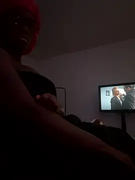 icelyne 2001 online show from January 14, 2026, 12:14 am