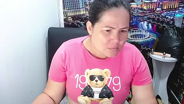 Snapshot of tila_nastyy chatting on April 24, 2026, 12:45 am tila nastyy online show from April 24, 2026, 12:45 am