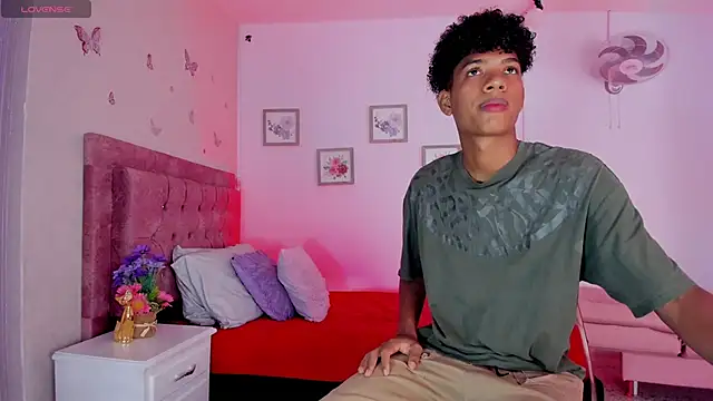 Snapshot of Jack_Rusel chatting on February 19, 2026, 3:36 am Jack Rusel online show from February 19, 2026, 3:36 am