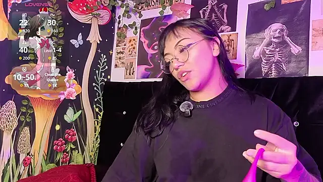 Snapshot of victoriia_thompson chatting on March 6, 2026, 8:59 pm victoriia thompson online show from March 6, 2026, 8:59 pm