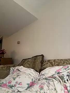 Snapshot of KOdaLion chatting on May 20, 2026, 1:24 am KOdaLion online show from May 20, 2026, 1:24 am