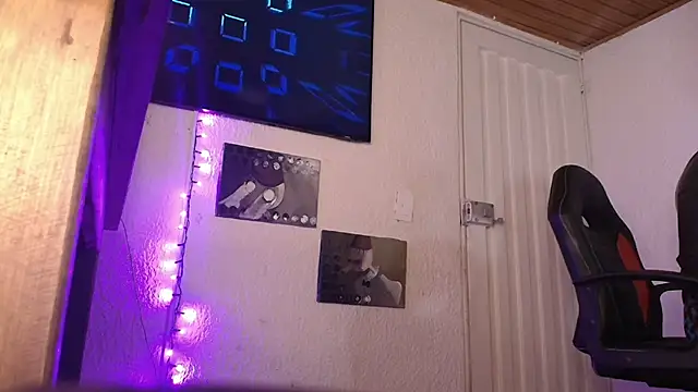 Snapshot of pauldocux_ chatting on March 6, 2026, 3:34 am pauldocux online show from March 6, 2026, 3:34 am