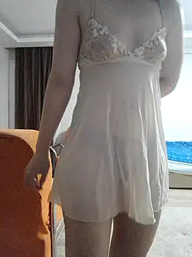 Defne03 online show from April 3, 2026, 8:26 pm