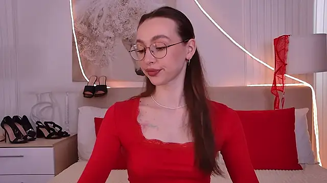 Snapshot of Emily_Simon chatting on May 15, 2026, 5:16 am Emily Simon online show from May 15, 2026, 5:16 am