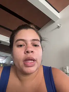 Snapshot of Julissa_x chatting on February 10, 2026, 10:09 pm Julissa x online show from February 10, 2026, 10:09 pm