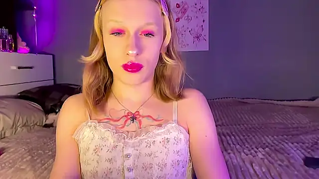 miss barbie111 online show from April 12, 2026, 9:51 pm