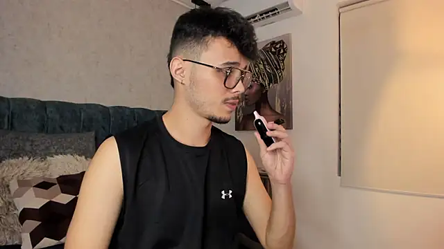Snapshot of Alhan_Twink chatting on July 7, 2026, 7:23 am Alhan Twink online show from July 7, 2026, 7:23 am