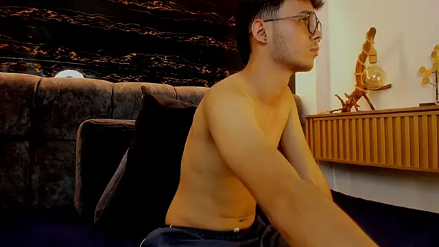 Snapshot of Alhan_Twink chatting on March 13, 2026, 8:58 pm Alhan Twink online show from March 13, 2026, 8:58 pm