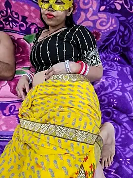 Snapshot of VikasViralStudios chatting on April 21, 2026, 7:48 am VikasViralStudios online show from April 21, 2026, 7:48 am