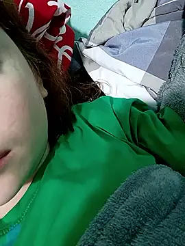 Snapshot of lylinhjim chatting on February 11, 2026, 5:02 pm lylinhjim online show from February 11, 2026, 5:02 pm