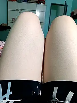 Snapshot of lylinhjim chatting on January 19, 2026, 1:37 pm lylinhjim online show from January 19, 2026, 1:37 pm