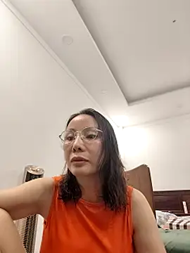 Snapshot of Famrita chatting on May 28, 2026, 11:49 am Famrita online show from May 28, 2026, 11:49 am