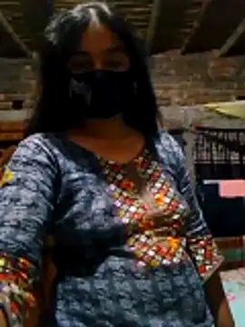 Snapshot of Hot_Sweeti chatting on April 1, 2026, 1:34 pm Hot Sweeti online show from April 1, 2026, 1:34 pm