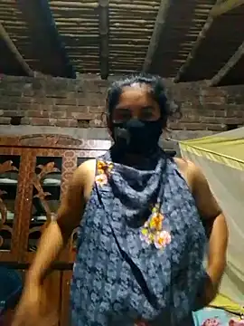 Snapshot of Hot_Sweeti chatting on March 12, 2026, 2:10 pm Hot Sweeti online show from March 12, 2026, 2:10 pm