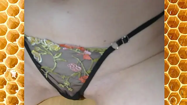 Snapshot of QueenoftheCats chatting on January 14, 2026, 9:13 am QueenoftheCats online show from January 14, 2026, 9:13 am