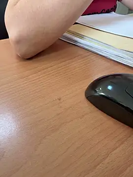 Snapshot of Donna9696 chatting on April 11, 2026, 7:45 am Donna9696 online show from April 11, 2026, 7:45 am