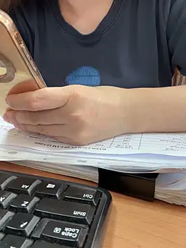 Snapshot of Donna9696 chatting on March 13, 2026, 2:16 am Donna9696 online show from March 13, 2026, 2:16 am