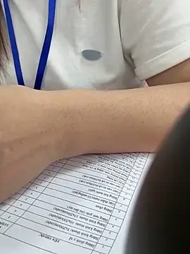 Snapshot of Donna9696 chatting on April 1, 2026, 2:35 am Donna9696 online show from April 1, 2026, 2:35 am