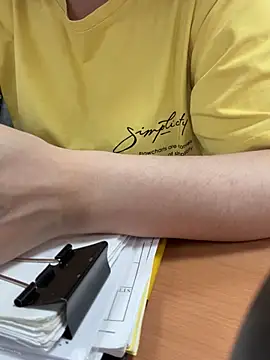 Snapshot of Donna9696 chatting on April 2, 2026, 1:24 am Donna9696 online show from April 2, 2026, 1:24 am