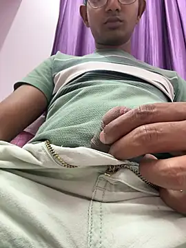 Hornyksg online show from February 6, 2026, 2:02 pm