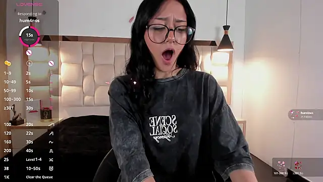 Snapshot of NiccolleHall chatting on February 14, 2026, 7:47 pm NiccolleHall online show from February 14, 2026, 7:47 pm