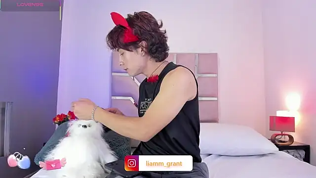 Snapshot of Liam_Grant chatting on February 1, 2026, 7:45 pm Liam Grant online show from February 1, 2026, 7:45 pm