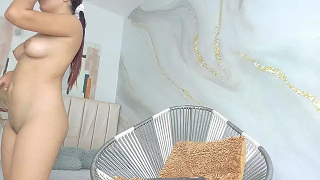 sofia laverde online show from April 24, 2026, 6:54 pm