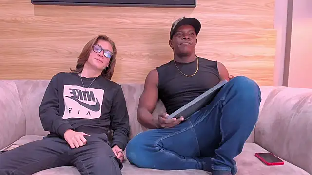 friendslymens online show from April 1, 2026, 4:48 pm