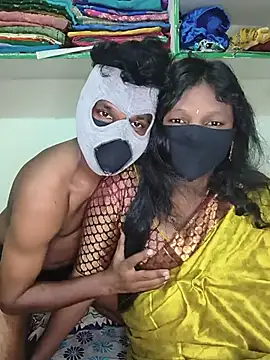 Snapshot of hotcopuleandsweet chatting on July 4, 2026, 4:30 am hotcopuleandsweet online show from July 4, 2026, 4:30 am