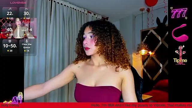 Snapshot of Mia_cartther chatting on March 2, 2026, 4:02 am Mia cartther online show from March 2, 2026, 4:02 am