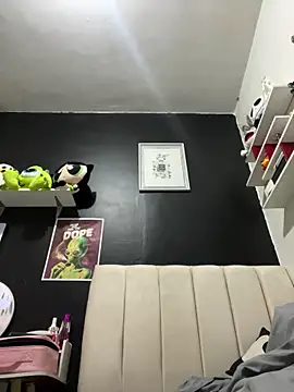 CarolinaRaven online show from February 26, 2026, 4:45 am