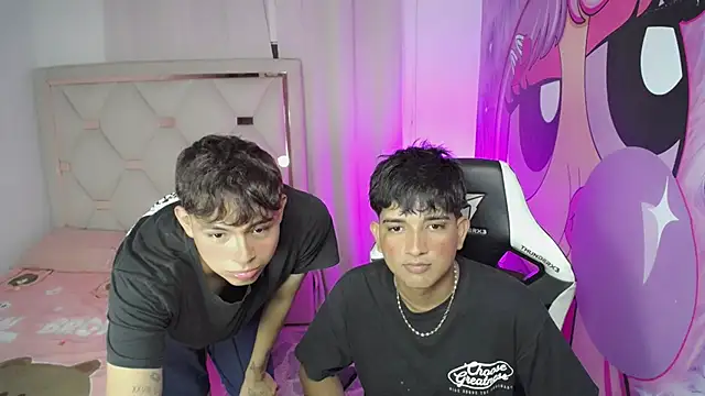 Snapshot of Maxwell_boys chatting on January 18, 2026, 3:10 am Maxwell boys online show from January 18, 2026, 3:10 am