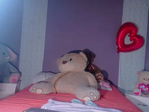 PaulinaWilliams online show from February 18, 2026, 6:26 pm