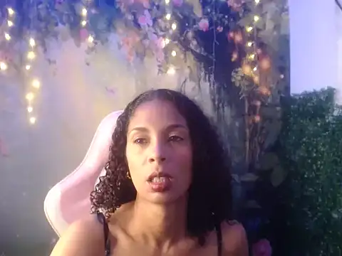 Snapshot of rosa_skinny chatting on June 6, 2026, 8:58 pm rosa skinny online show from June 6, 2026, 8:58 pm
