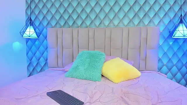 Snapshot of MaylinOrtiz- chatting on January 15, 2026, 7:17 pm MaylinOrtiz- online show from January 15, 2026, 7:17 pm