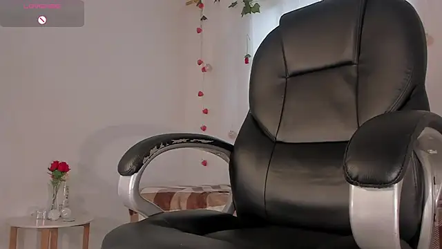 Snapshot of shooting_wilson chatting on May 2, 2026, 3:28 pm shooting wilson online show from May 2, 2026, 3:28 pm