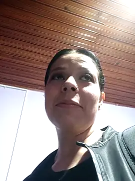 Snapshot of RossyAlvarez chatting on April 3, 2026, 12:17 am RossyAlvarez online show from April 3, 2026, 12:17 am