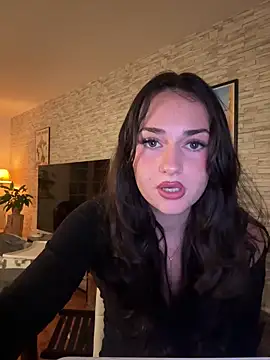 Snapshot of claraaaa06 chatting on February 20, 2026, 6:43 pm claraaaa06 online show from February 20, 2026, 6:43 pm